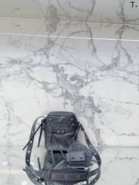 Designerkameratasche Lokomotive Taschen perforiertes Ledergeflecht Schulterbeutel Einstellungsband Crossbody Flap Handtasche mit vorderen Reißverschluss -Pocket -Mini -Münzbrieftasche Geldbörse