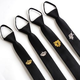 6cm wąski krawat leniwy krawat Business Business łatwy haft korony czarny styl pszczoły Tiger College British Edition Student Sector Deckwear 2pcs/Lot