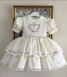 0-12Y Baby Girl Summer Pink Heart Flower Borduurwerk Turkse Vintage Lolita Princess White Dress voor verjaardag Holiday Casual Eid 240507
