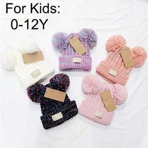 0-12Y Gorros de invierno cálidos para niños Gorro de diseño Cubo Gorro de Papá Noel Gorro de punto con doble pompón colorido y encantador Gorros para niños Gorros de calavera Letras Gorro ajustado 5 colores