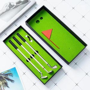 0,7 mm golfpenset Mini Desktop Ball -cadeau omvat het plaatsen van groene 3 clubballen en vlaggendeskspellen