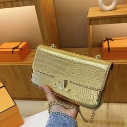 0.Q5Q Cartera de lujo Moda Bolsas axilares Bolso de diseñador crossbody Bolso de mujer Diseñador de bolsos Bolsos de lujo Bolsos de mujer Diseñadores Bolsos de hombro Bolsa de sillín DHgate