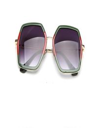 0106 Clear Lens 1 Color Designer Lunettes de soleil Men Eyeglasse Outdoor Shades Fashion Classic Lady Sun Glasses Fomen Top Luxury S9854943