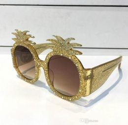 0150S Lunettes de soleil Cadre en acétate doré avec ananas 0150 Cadre design Lunettes de soleil de protection UV populaires Qualité supérieure Mode Été W3422477