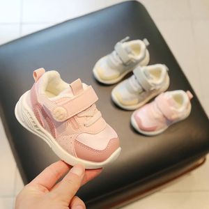 03 ans bébé baskets décontractées pour tout-petits bébé nés extérieurs premiers marcheurs respirant des chaussures de sport de fille de fille d'antislipe 240313