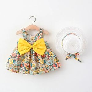 03 jaar oude zomerbabyjurken mode afdrukken bloemen boog prinses jurk sunhat 2pcs set geboren baby kleding meisje 240322