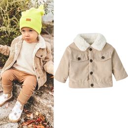 03Y Moda Niño Niños Niñas Otoño Invierno Abrigo Beige Manga larga Solapa Botón Abajo Chaqueta de felpa Ropa de abrigo Ropa de bebé 240122