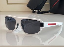 0402 Wit rubber donkergrijze sport zonnebril voor mannen 03WS bril sonnen sonnenbrille tinten gafas de sol uv400 Het soort explosie, selderij en benzine