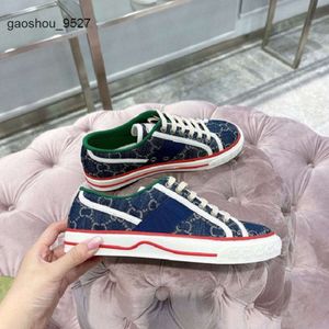 07 Gglies Fashion Top Quality Designer Chaussures en cuir réel en cuir à la main Multicolore Gradient technique Sneakers Men Femmes Gao Bang Shoes Trainers DQ01