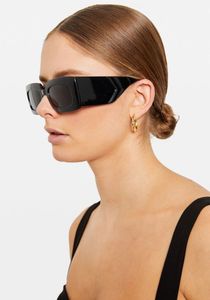 2023 nuevas gafas de sol de moda para mujer protección UV 400 para mujer marco cuadrado Vintage de alta calidad vienen con estuche gafas de sol clásicas