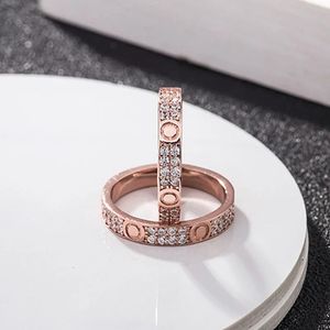 0starry Ring Love Rings Diseñador de anillos de uñas para mujer Titanium Steel Rose Gold Plateado con diamante completo para anillos de hombre Regalo de compromiso de boda 4 5 6 mm Multi tamaño 6