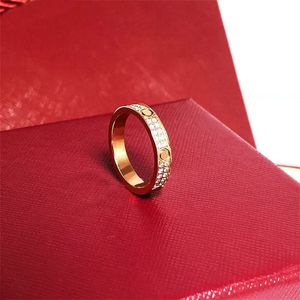 0Starry Ring Love Rings Nail Ring Designer For Womens Titanium Steel Rose Gold Silver plaqué avec un diamant complet pour l'homme Gift de fiançailles de mariage 4 5 6 mm Multi Size8