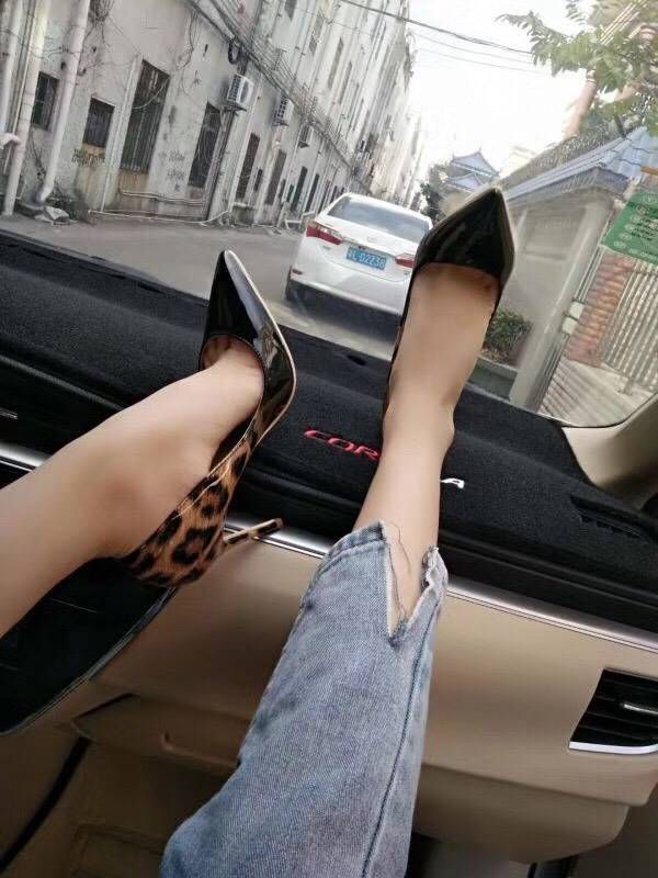 Sexy frauen in high heels
