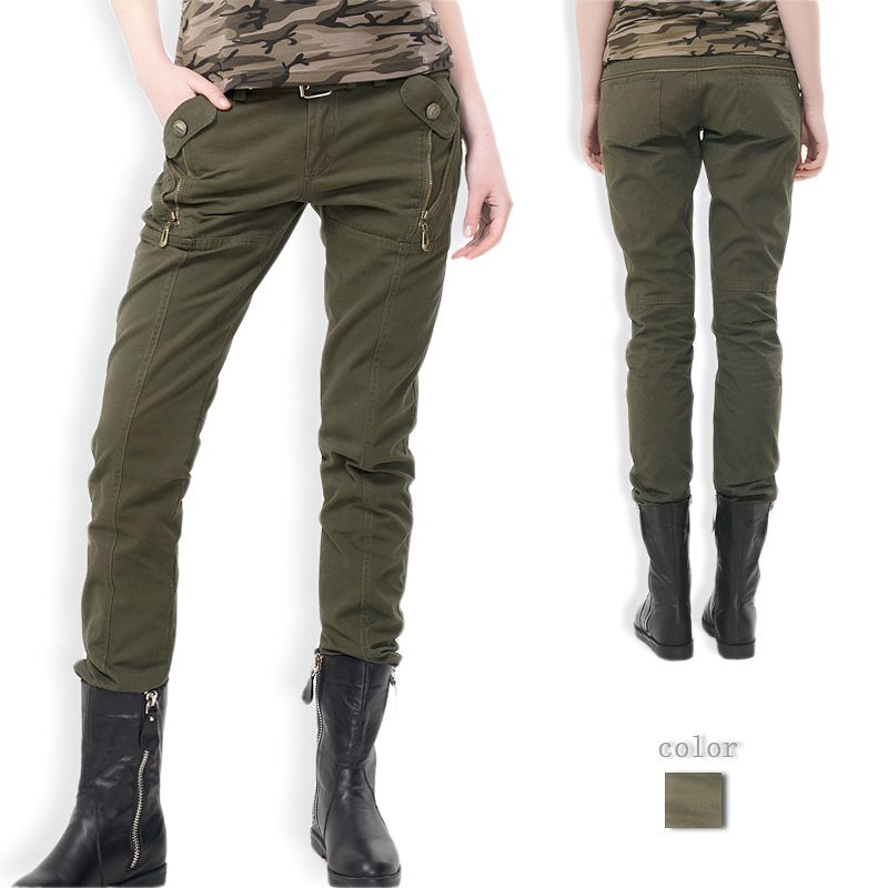 baggy camo sweatpants