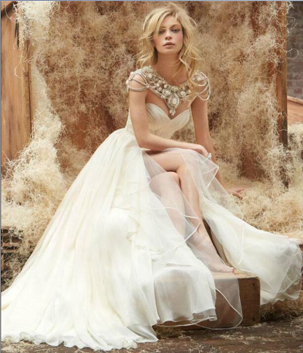 2015 Una línea de vestidos de novia Hayley Paige nupcial de Split Georgette  natural de Grecia