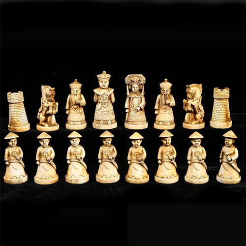 Chinese wood Leather box with 32 pieces Chess Set A 