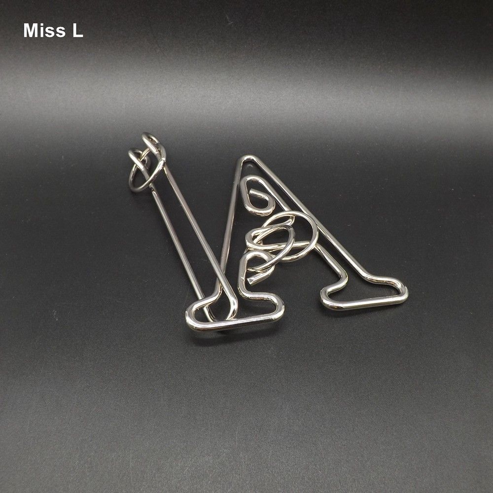 rompecabezas de metal