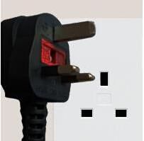 Plug 220V nel Regno Unito