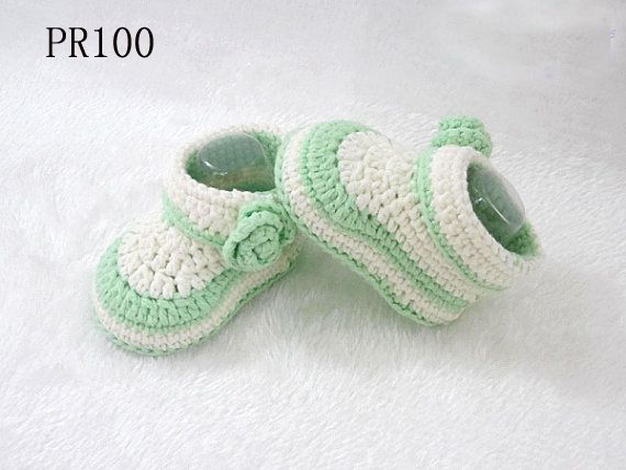 crochet infant shoes