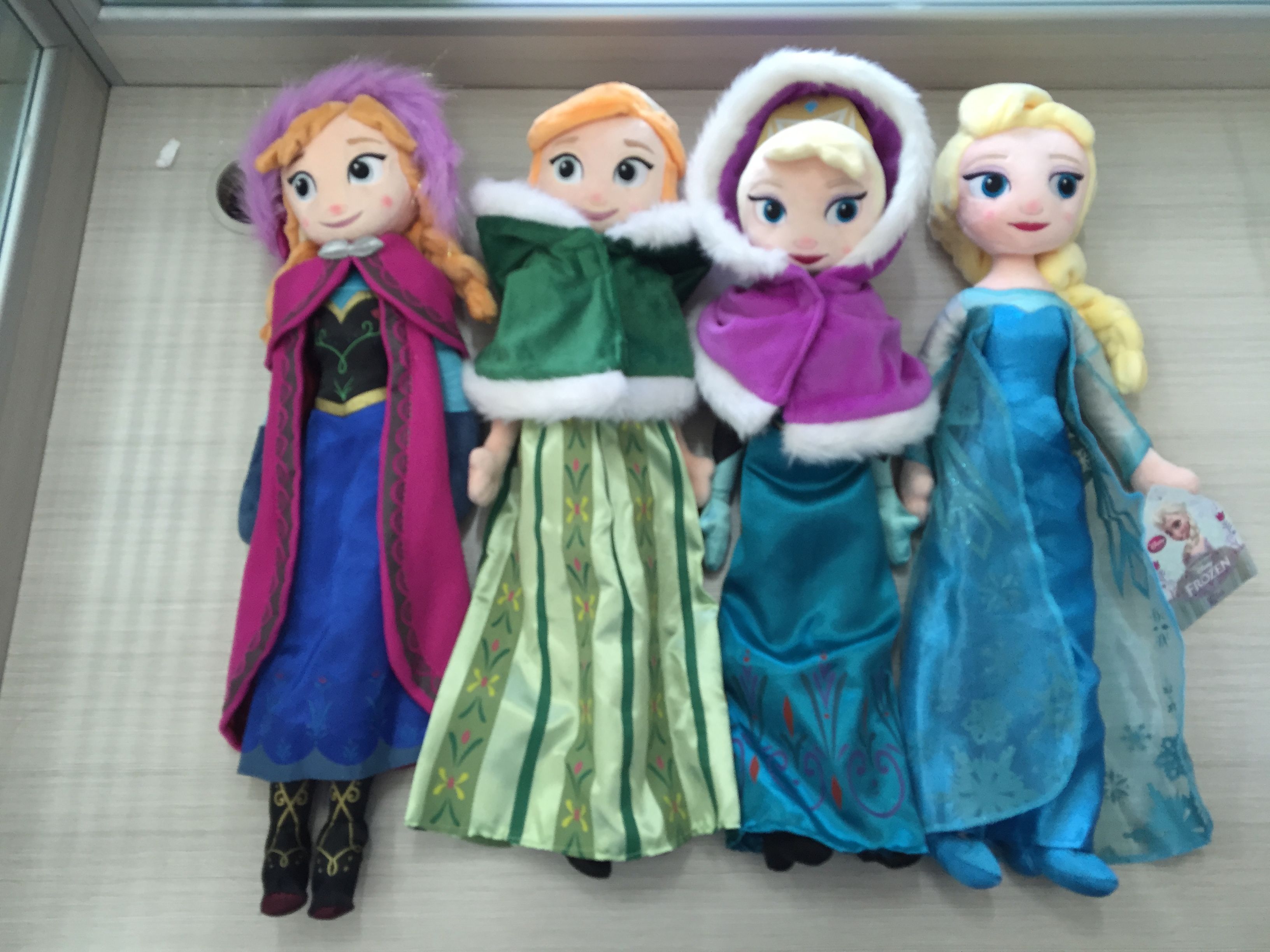 elsa and anna stuffed dolls