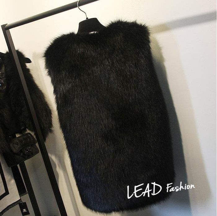 plus size black fur gilet