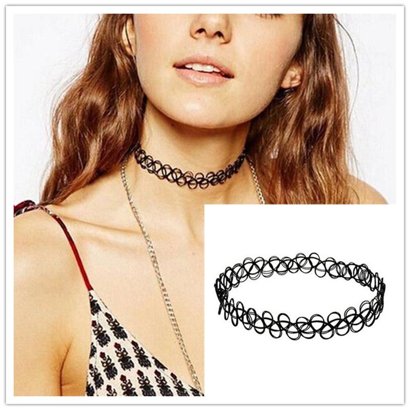 Collane nere elastiche
