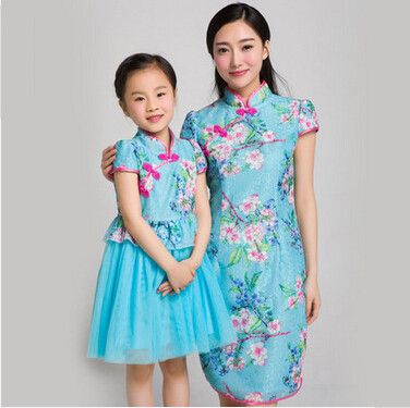 mom and daughter traditional dresses