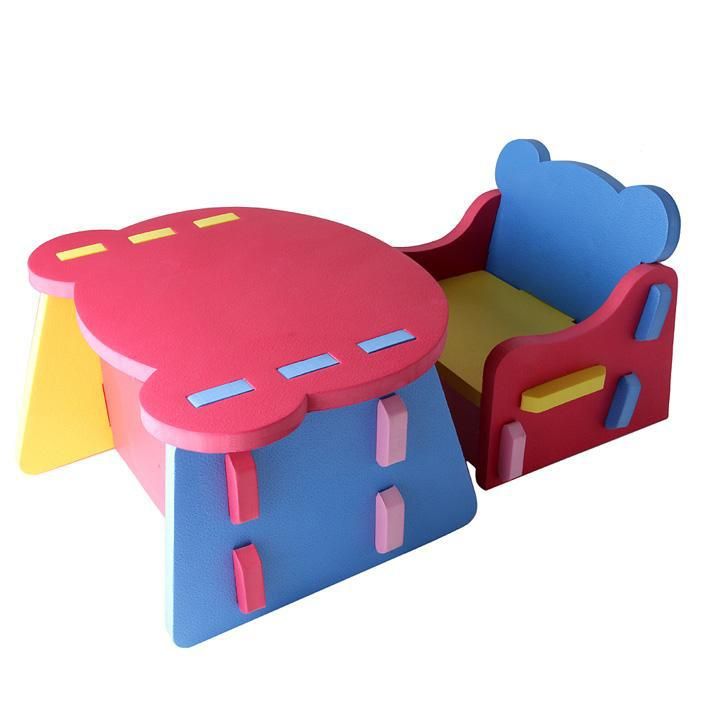 childrens dining table and chairs