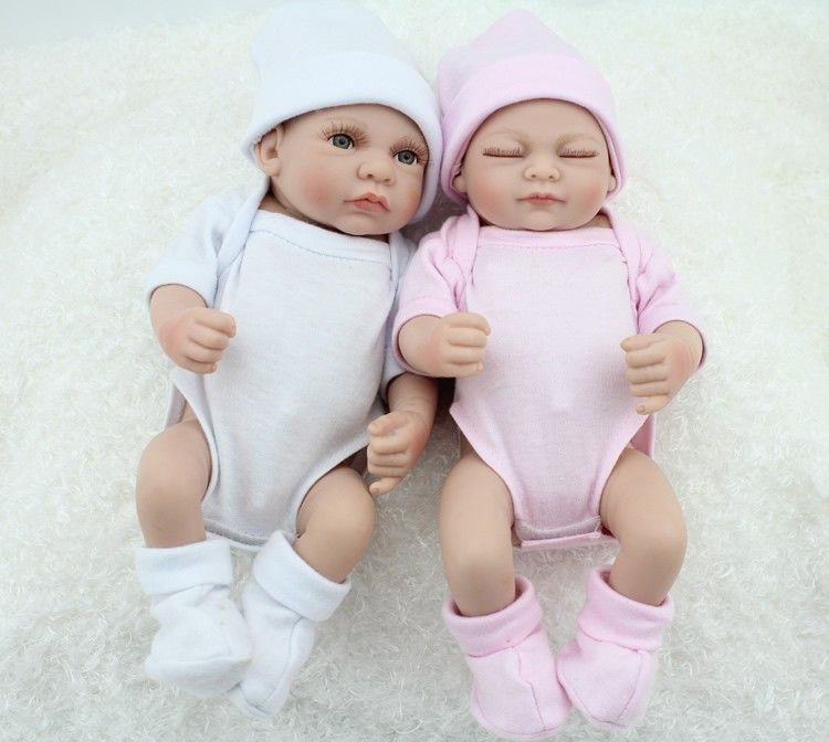 bebes prematuros de juguete