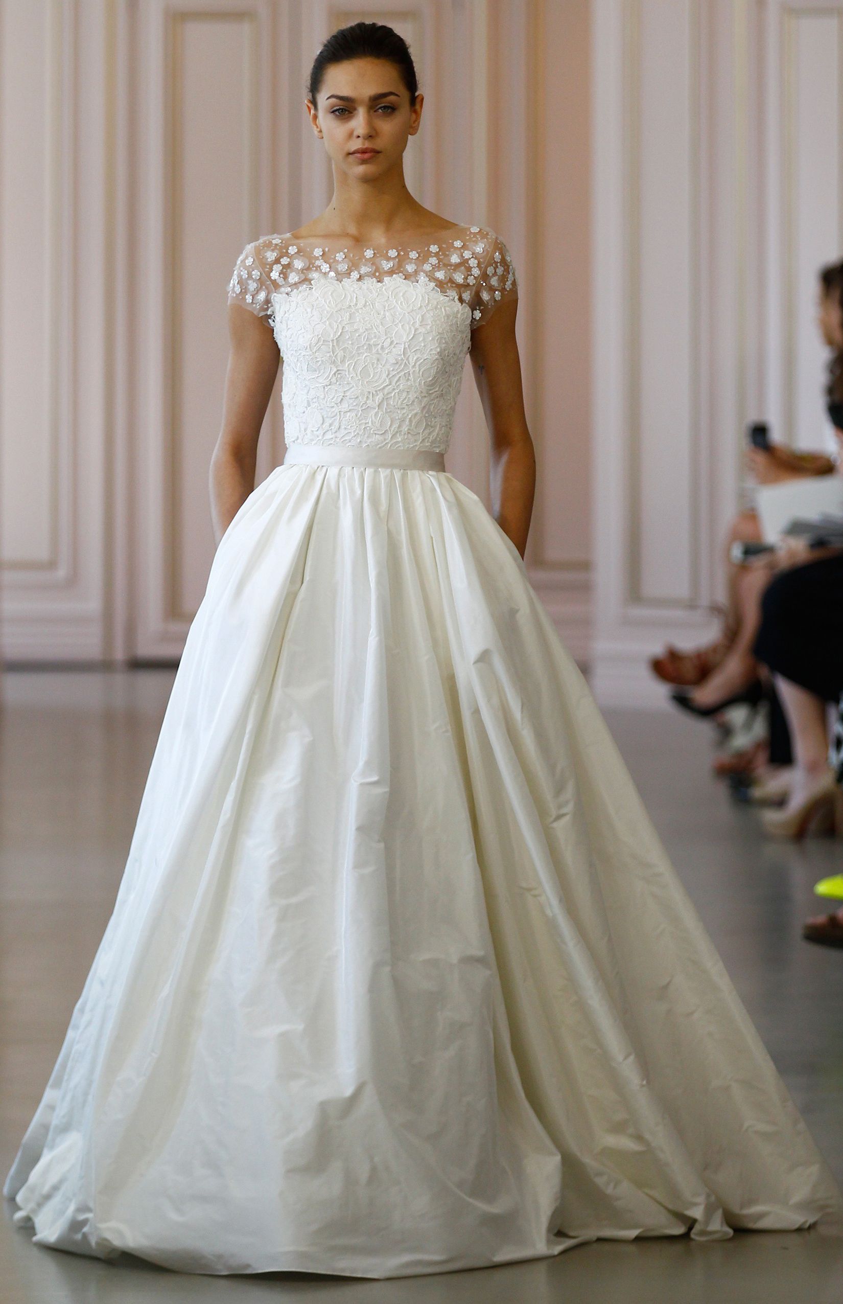 Abiti Da Sposa 2016 Di Oscar De La Renta Abito Da Ballo Sposa Beteau  Scollatura Con Perline Appliques Abiti Da Sposa Da 389,72 € | DHgate Italy