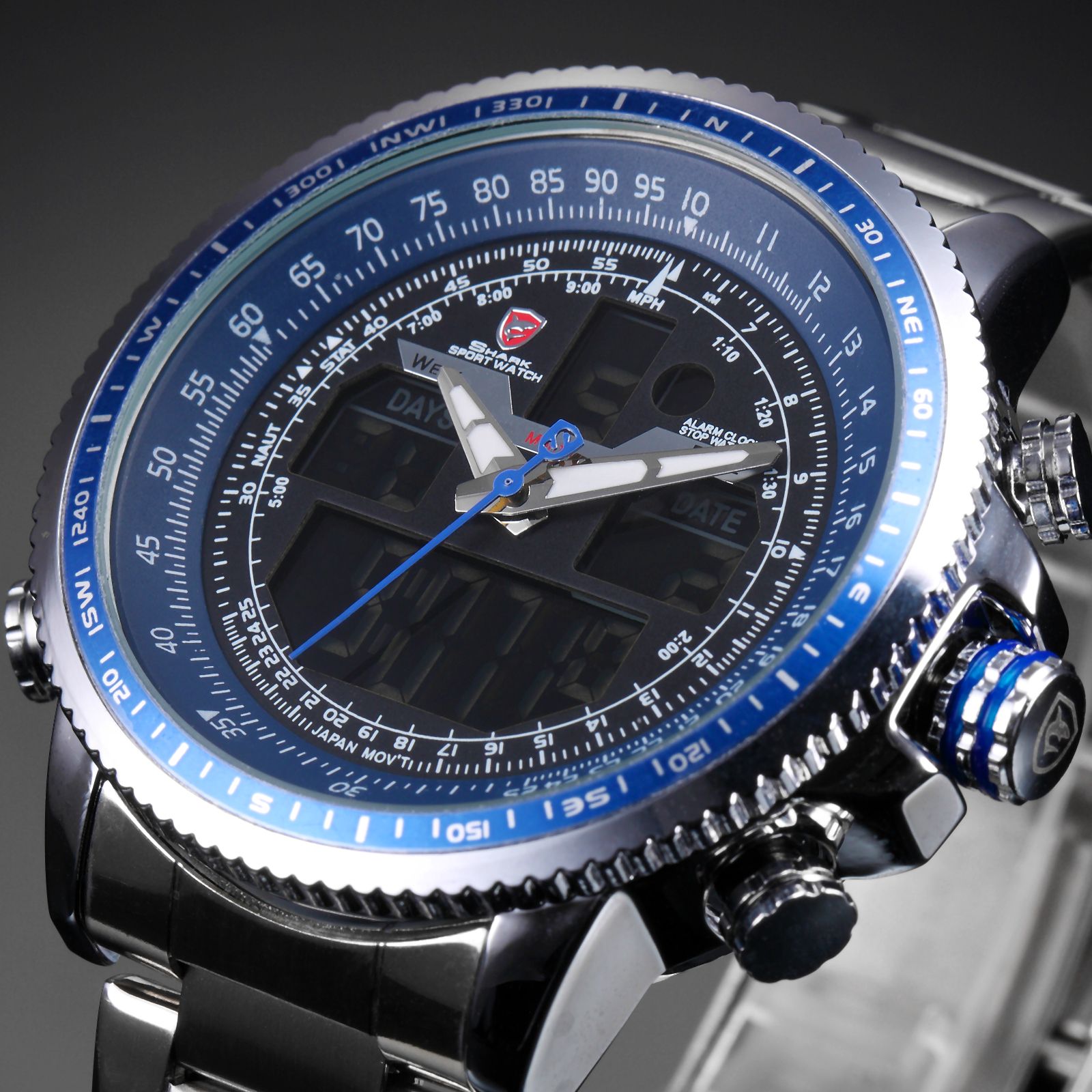 Shark sport deals watch ds023s
