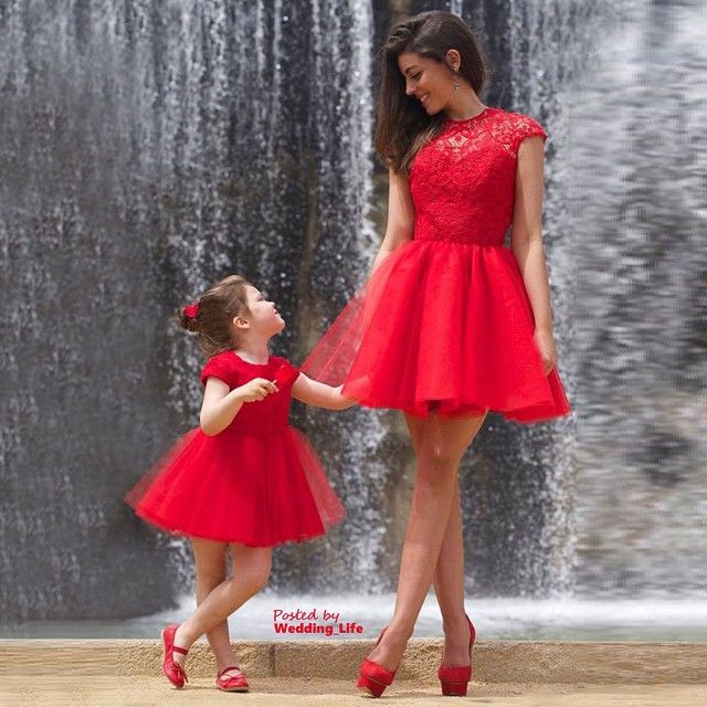 mother daughter red dresses