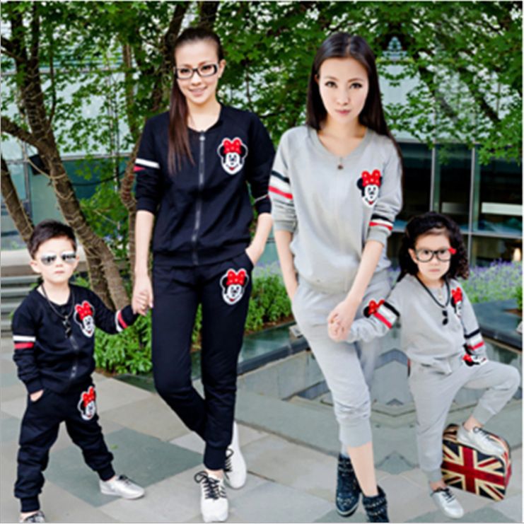 mom daughter and son matching outfits