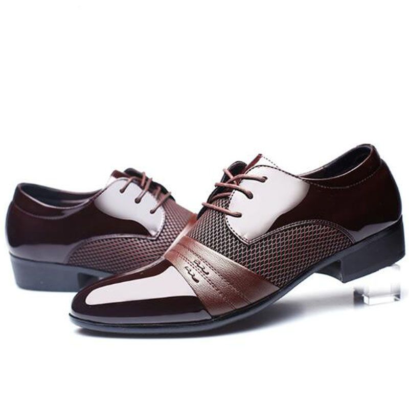 pointed casual shoes