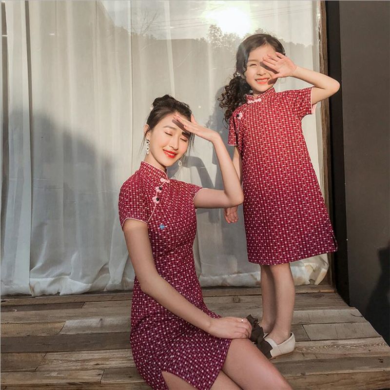 Mamá e hija coinciden el vestido tradicional chino para niñas ropa de estilo