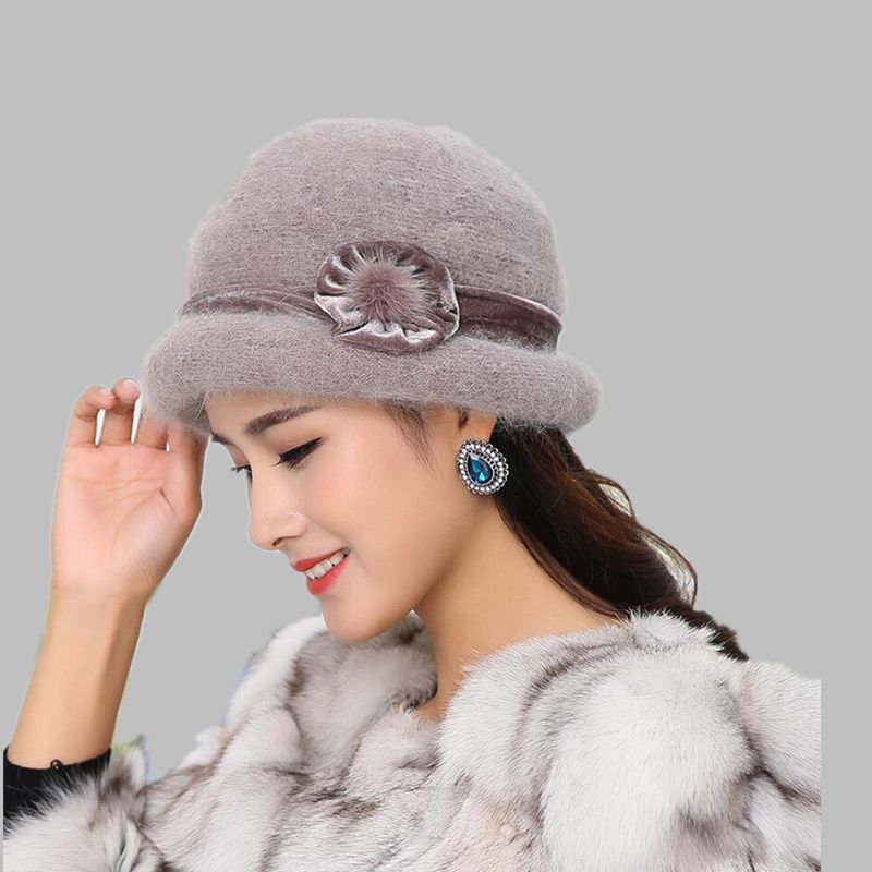 fur round hat