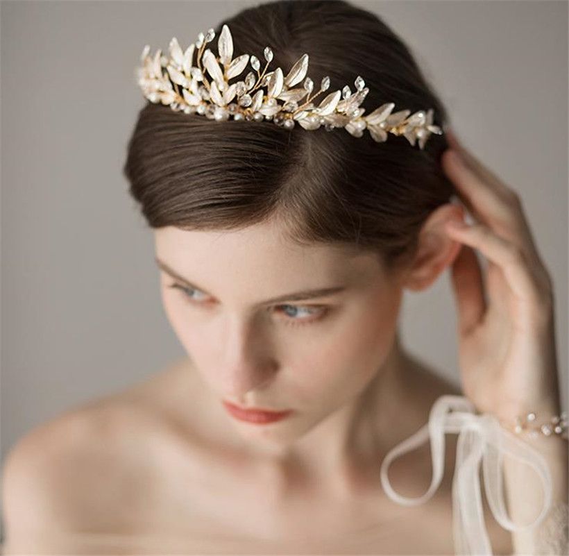 Betued Novia Boda Corona Tocado de Novia Boda Nupcial Artificial Tiara de Cristal Accesorios para Novias Banda para el Cabello Princesa Corona Damas de Honor o Accesorios de Fotos.
