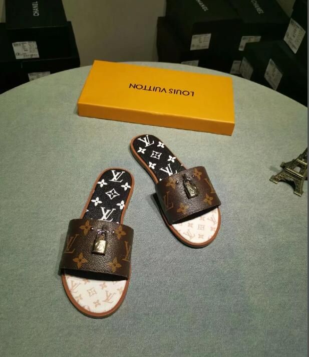 chanel slides dhgate