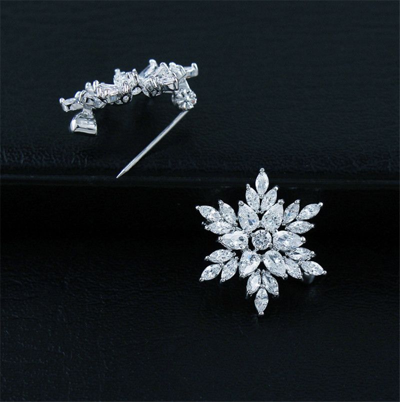 small pin brooch