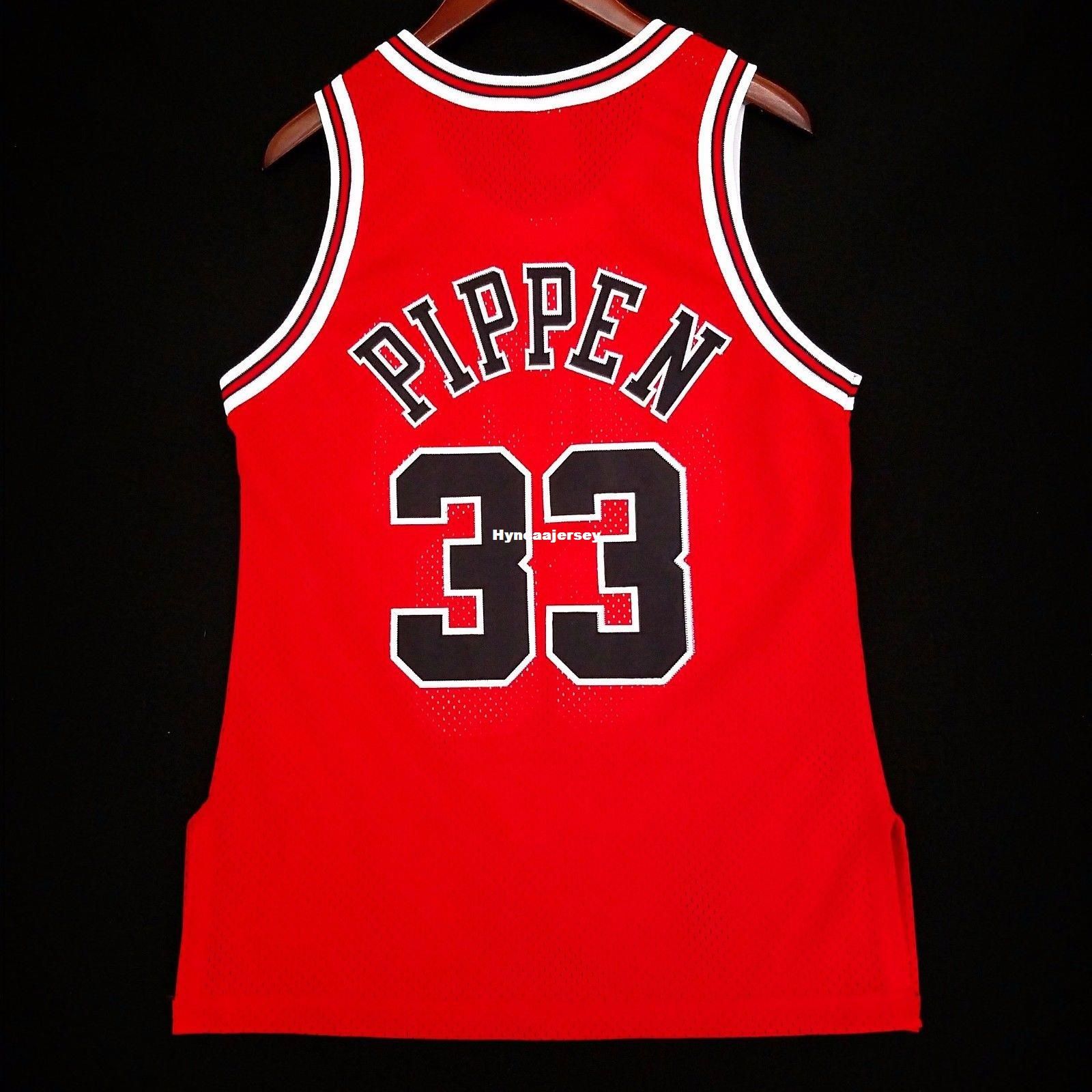 pippen 33 jersey