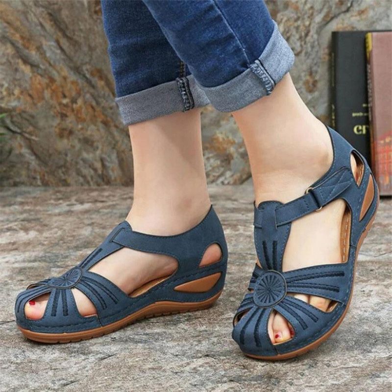 summer sandals that cover toes