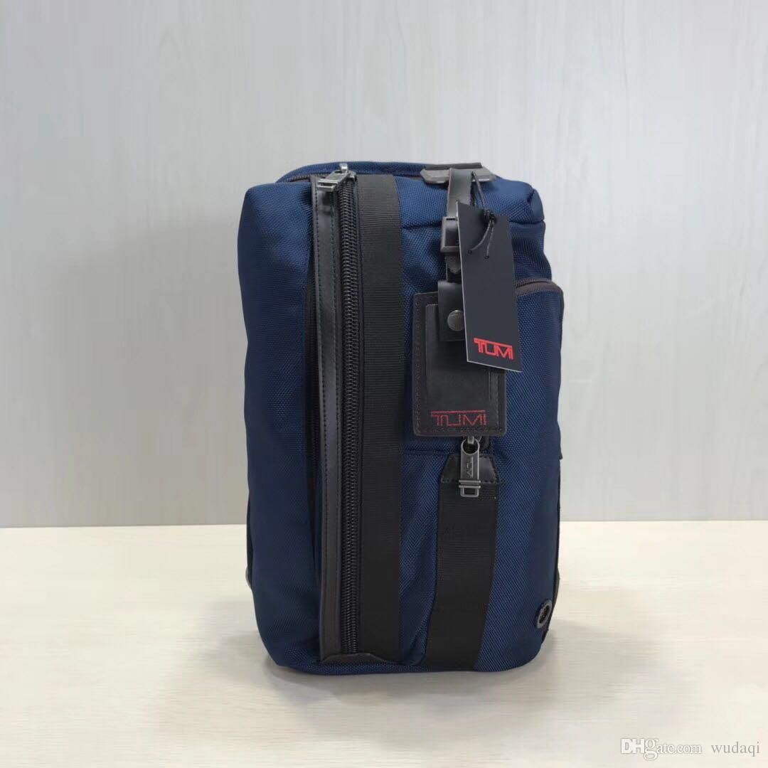 tumi bolsa sling