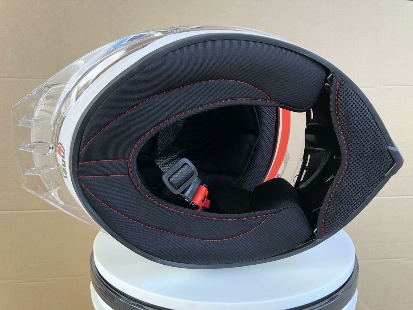 Jordan 4 retro sand 2017. низкие баскетбольные кроссовки li ning. Millet 7/24 stretch куртка. Li ning кроссовки баскетбольные wade. кроссовки li-ning волейбольные.