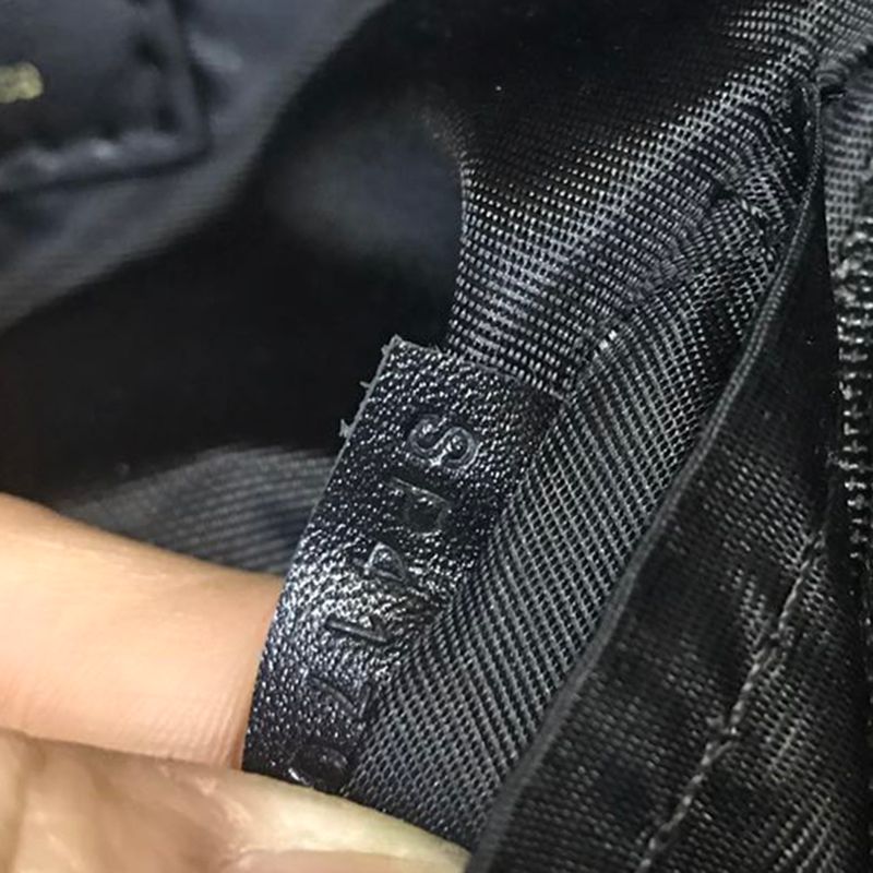 Zipper di fiore marrone esterno