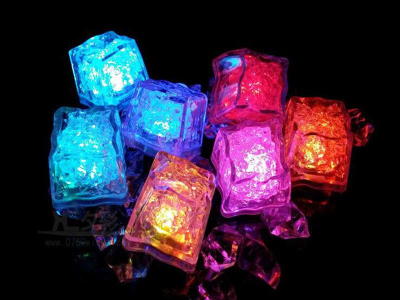 25 Piezas Reutilizables Led Parpadeantes De La Barra Del Cub 25 Piezas Reutilizables Led Parpadeantes De La Barra Del Cub