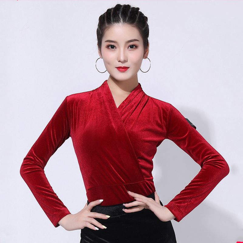 red long sleeve shirt outfit