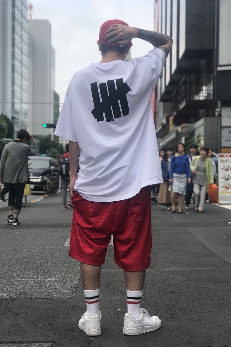 UNDEFEATED ICON TEE Classic Style 