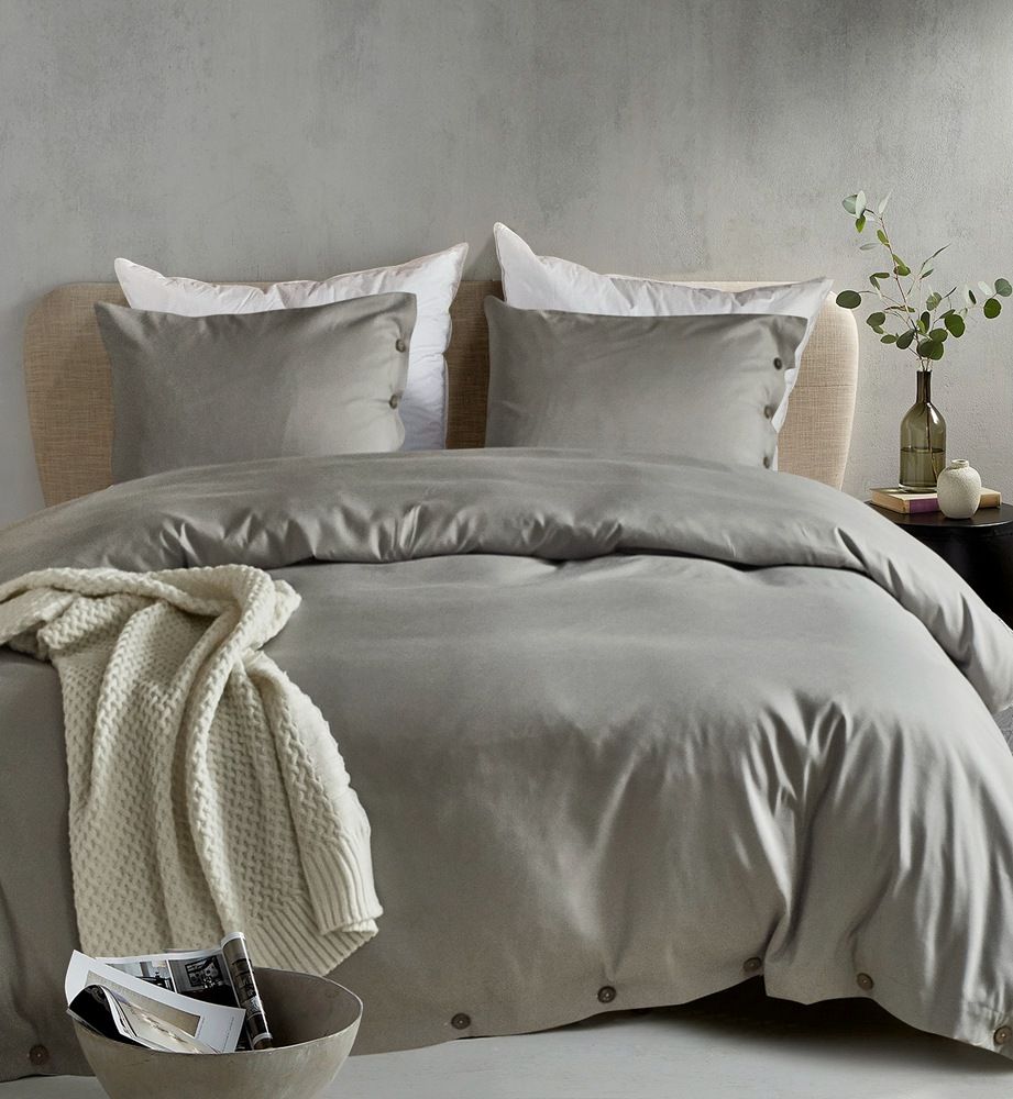 Light Grey Bedding Hunkie