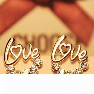 ladies stud earrings