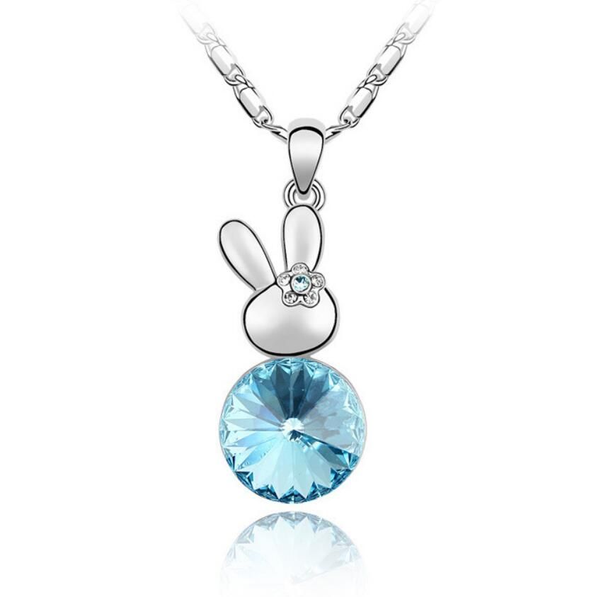 cristal Svarovski Collier gothique avec croix ou clef